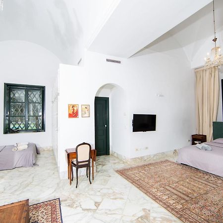 Appartement Prive Dans Une Grande Maison D'Hote La Marsa Extérieur photo