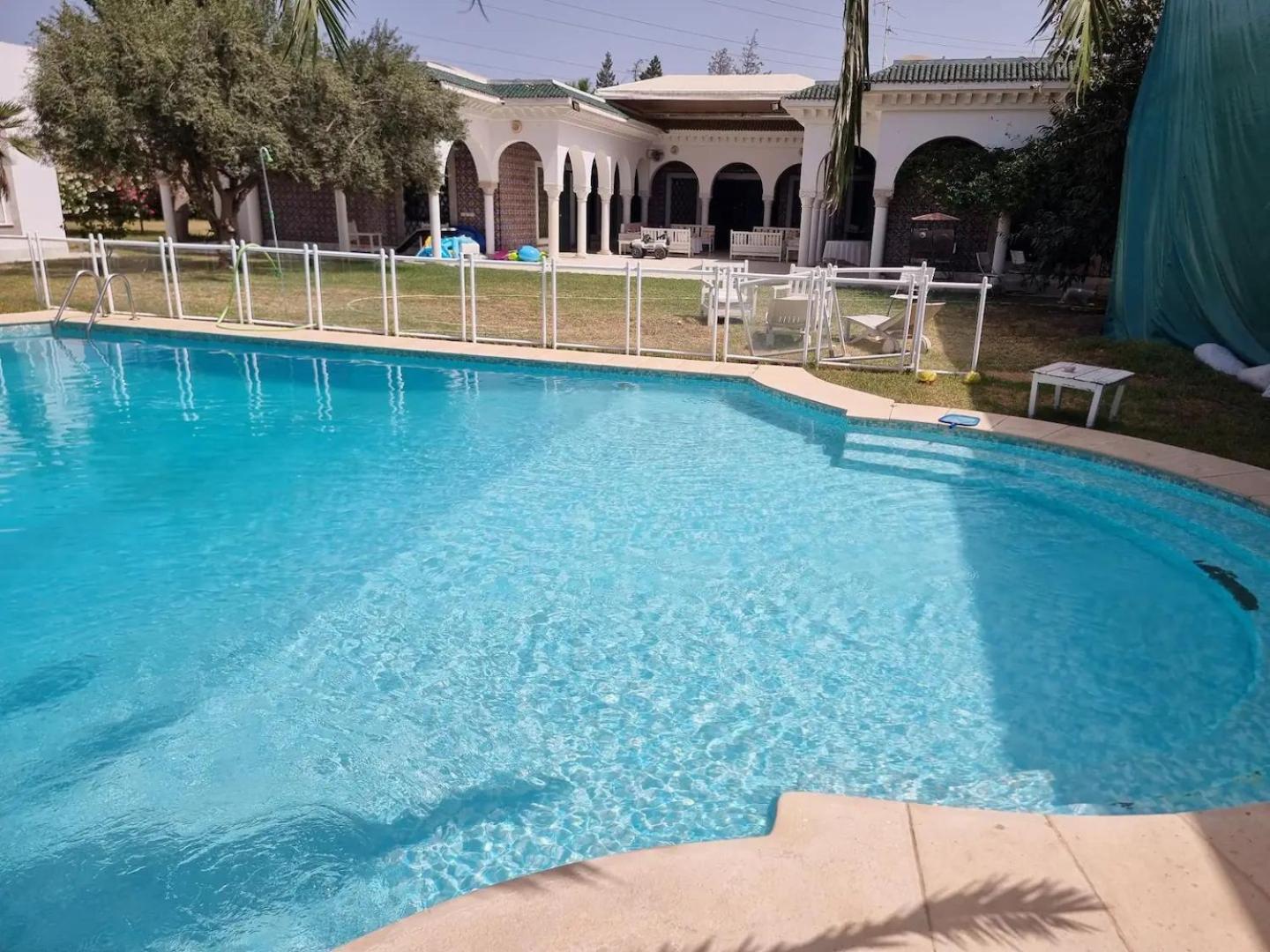 Appartement Prive Dans Une Grande Maison D'Hote La Marsa Extérieur photo