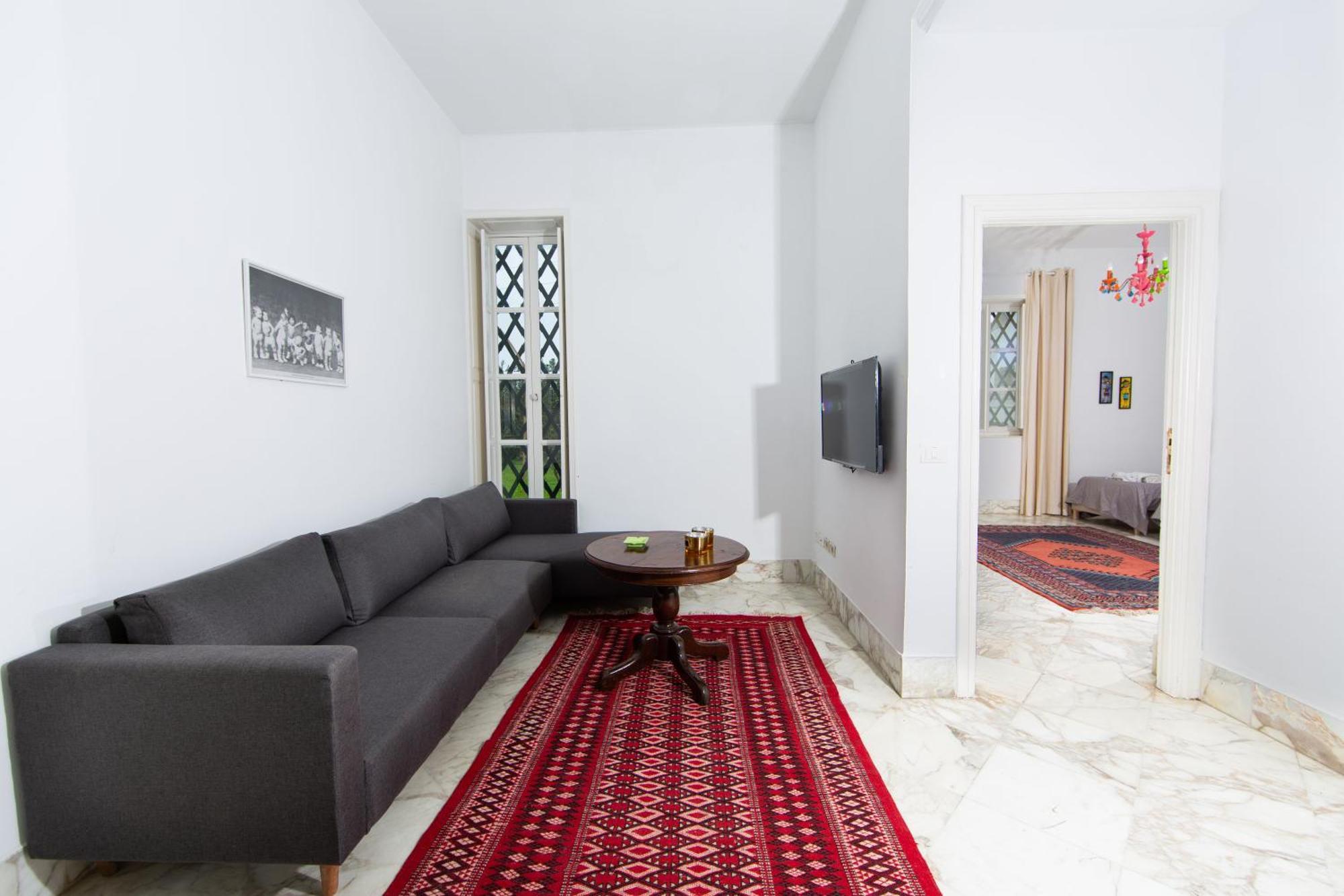 Appartement Prive Dans Une Grande Maison D'Hote La Marsa Extérieur photo